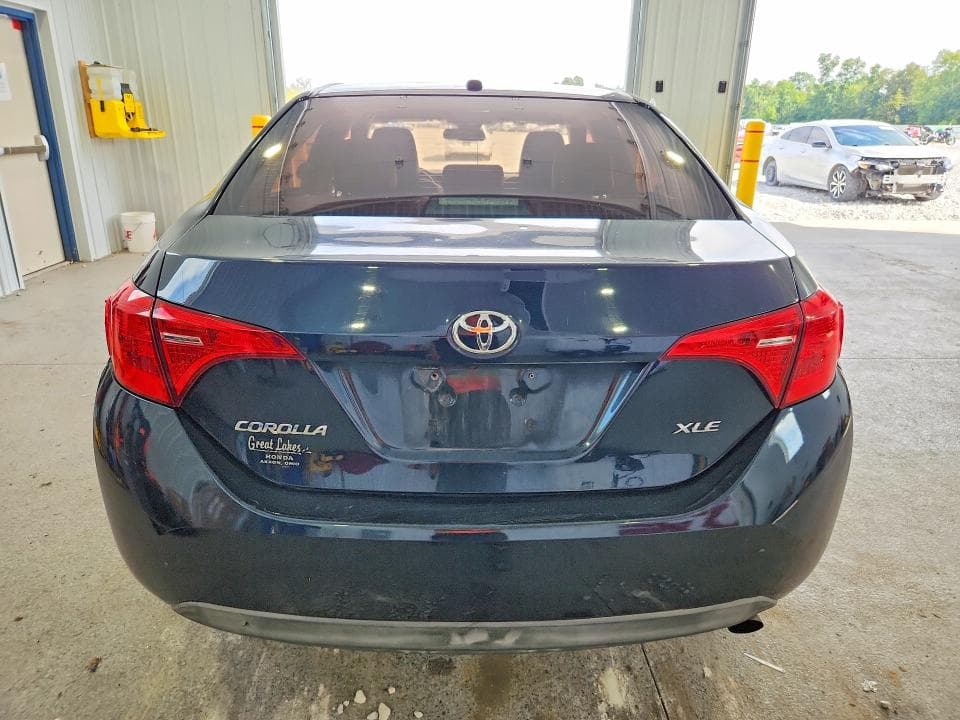 2018 TOYOTA COROLLA XLE 6