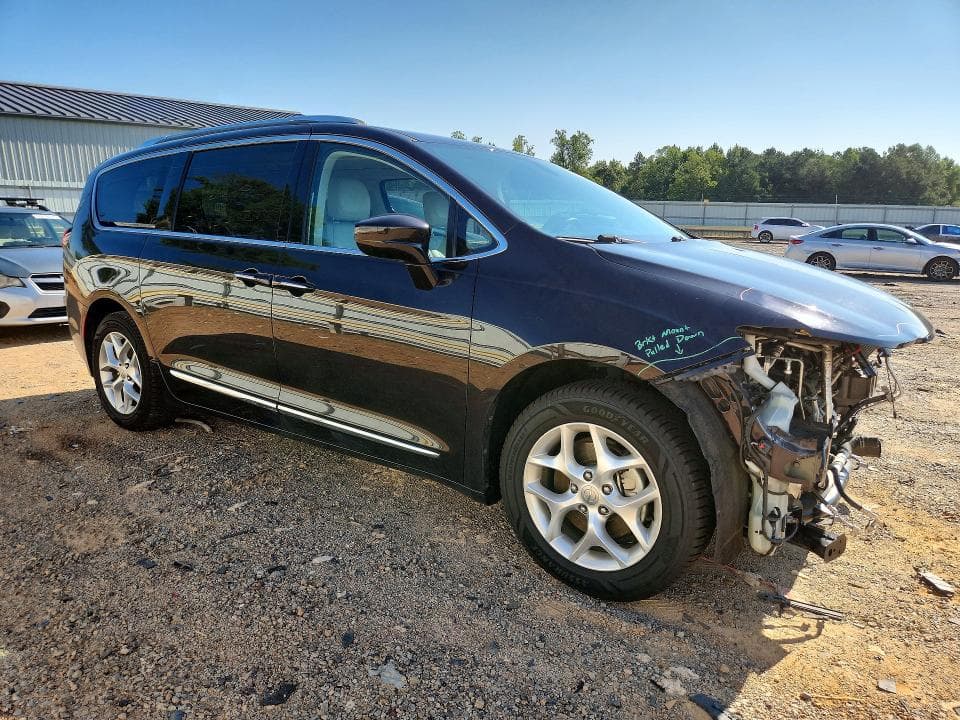 2017 CHRYSLER PACIFICA TOURING L PLUS 4