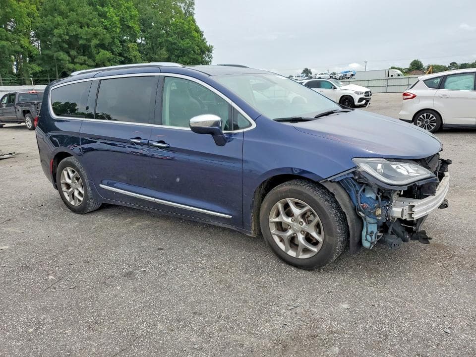 2018 CHRYSLER PACIFICA LIMITED 4