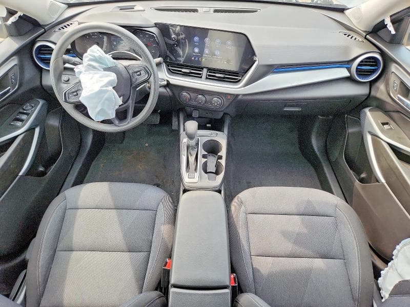 2026 CHEVROLET TRAX LS 8