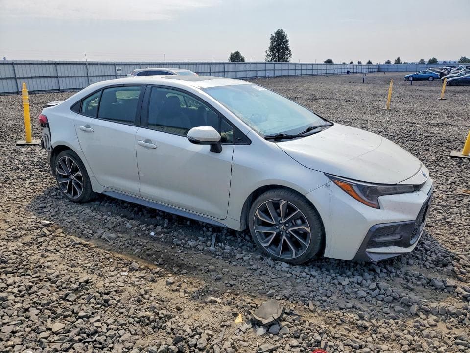 2020 TOYOTA COROLLA XSE 4