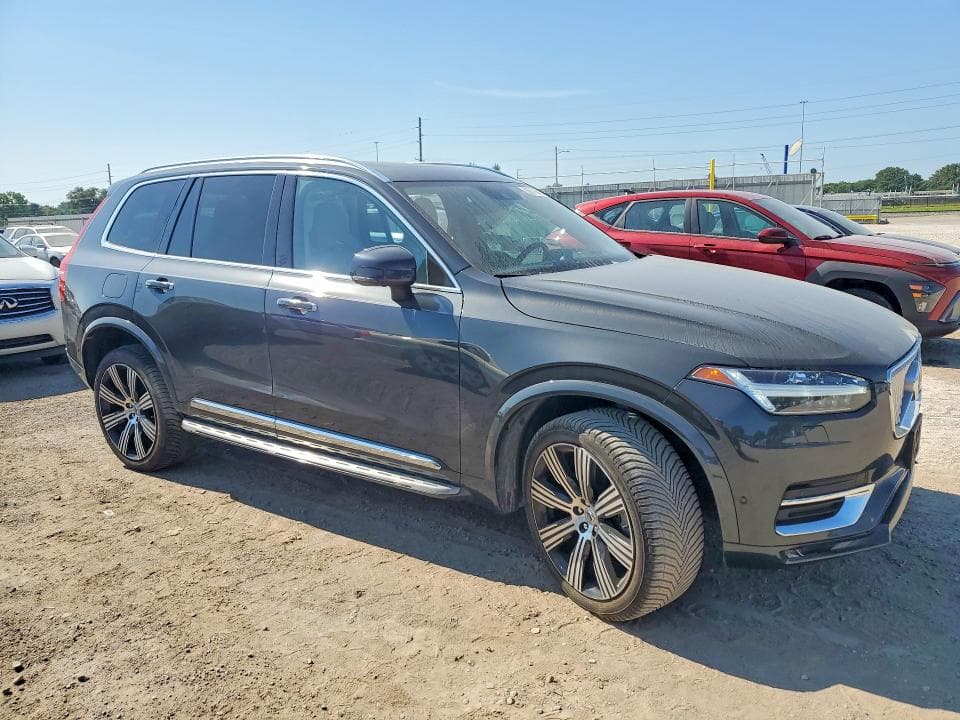 2022 VOLVO XC90 T6 INSCRIPTION 4