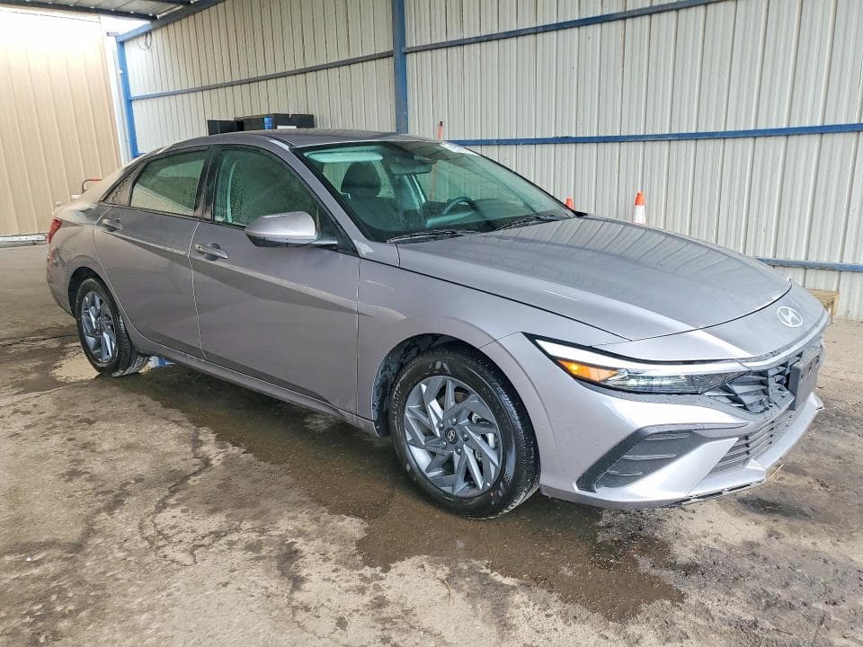 2026 HYUNDAI ELANTRA HYBRID BLUE 4
