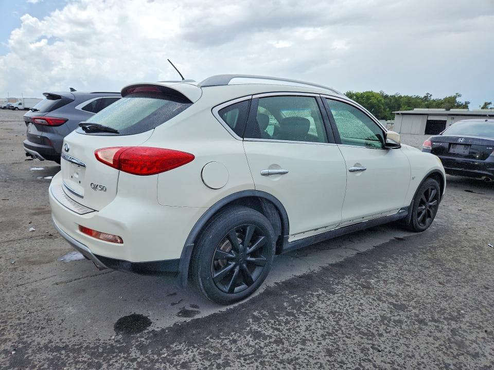2017 INFINITI QX50 BASE 3