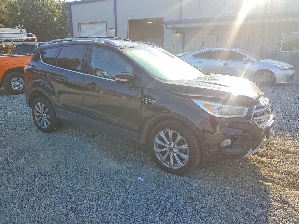 2017 FORD ESCAPE TITANIUM 4