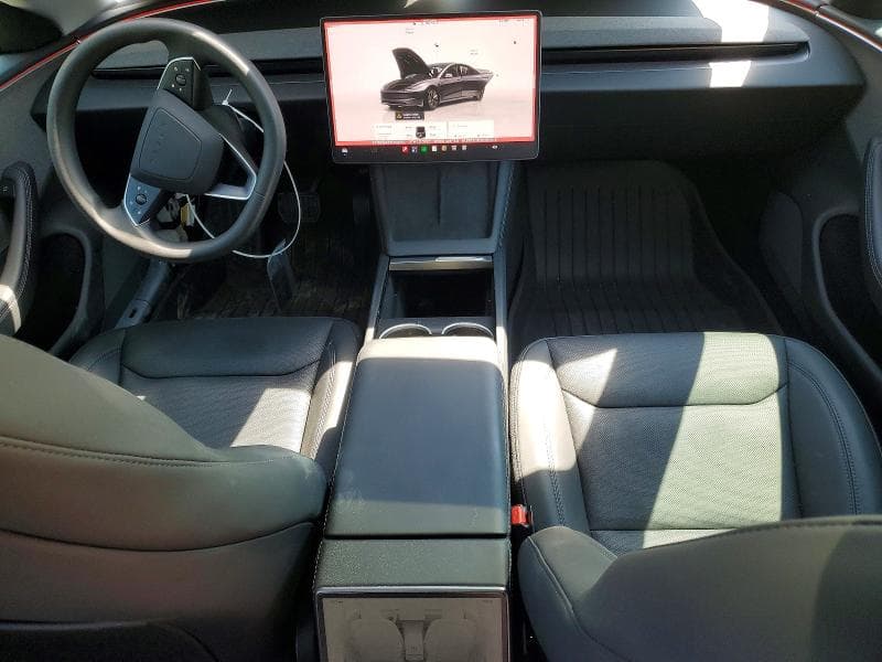 2025 TESLA MODEL 3 8