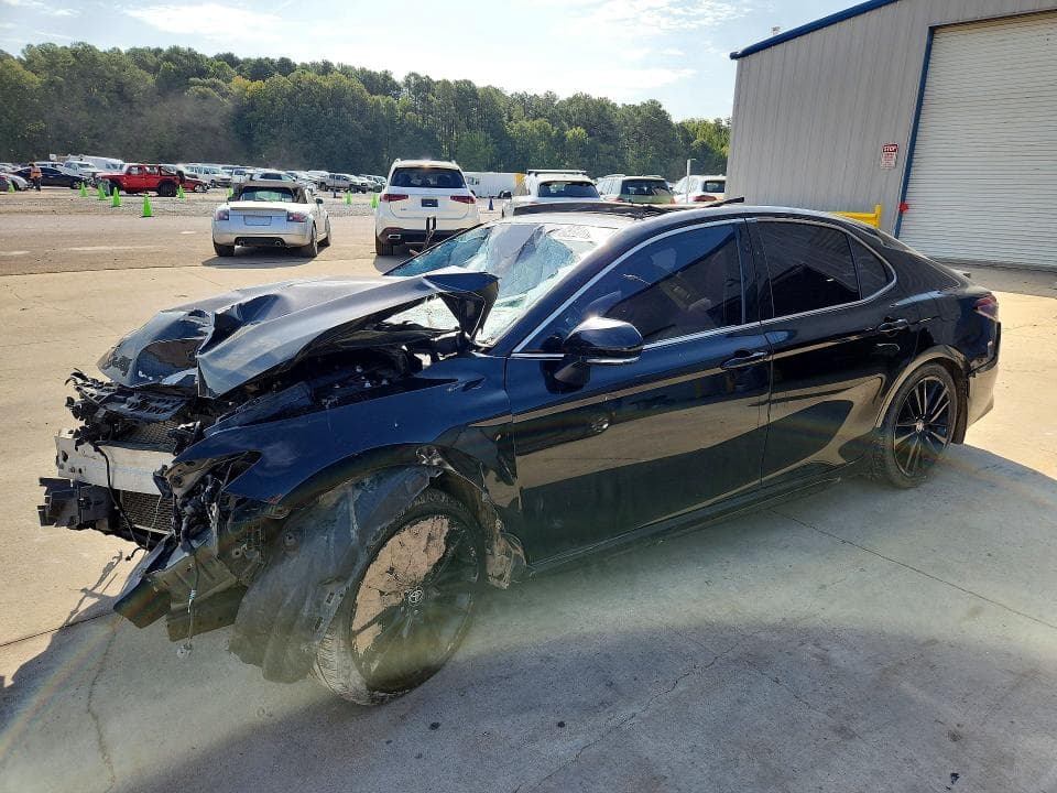 2023 TOYOTA CAMRY XSE