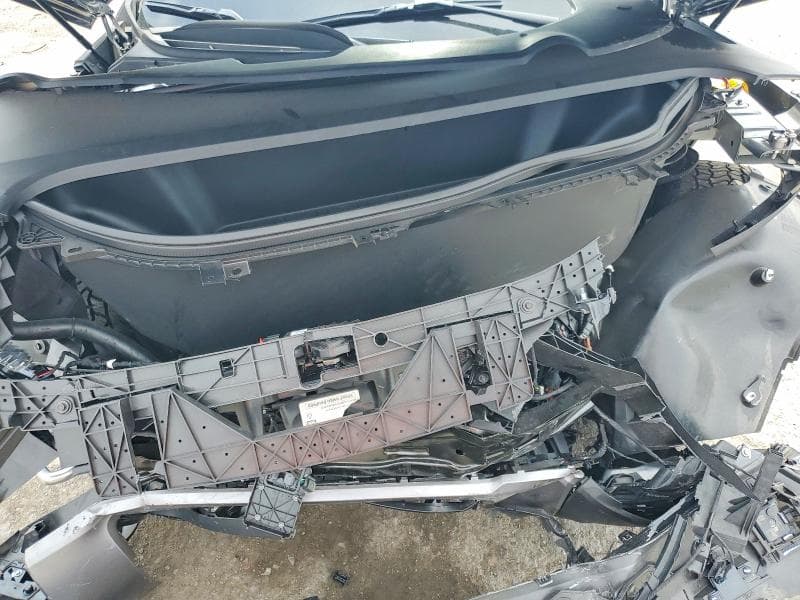 2027 RIVIAN R2 PERFORMANCE 12