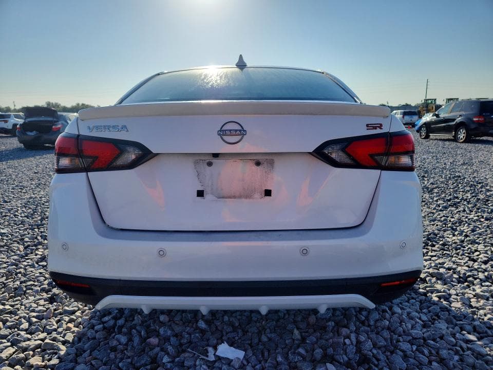 2024 NISSAN VERSA SR 6