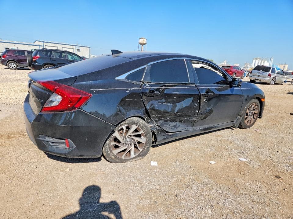 2018 HONDA CIVIC EX 3