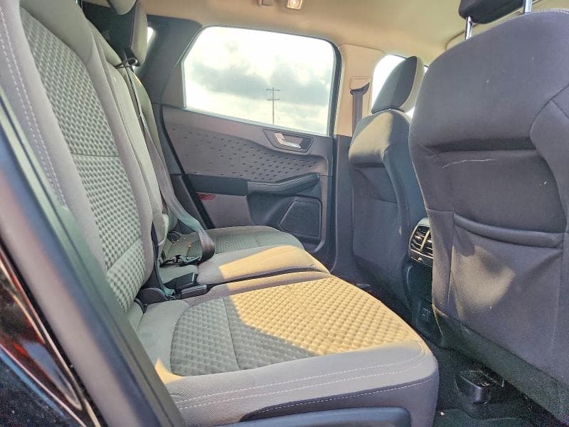 2020 FORD ESCAPE SE 11