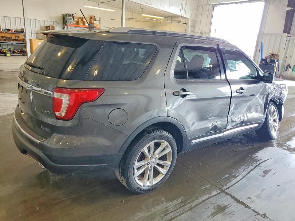 2018 FORD EXPLORER XLT 3