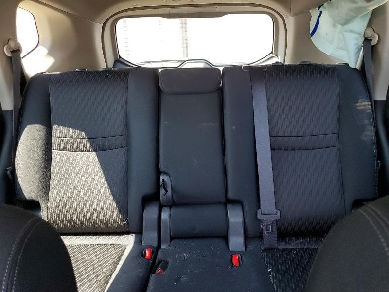 2018 NISSAN ROGUE S 10