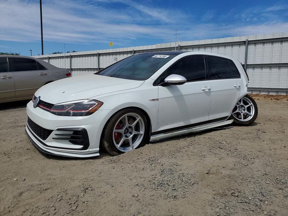 2018 VOLKSWAGEN GTI S