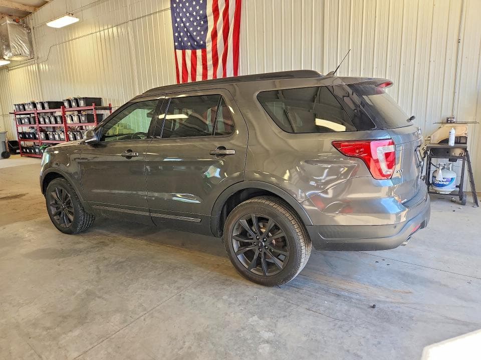 2018 FORD EXPLORER XLT 2