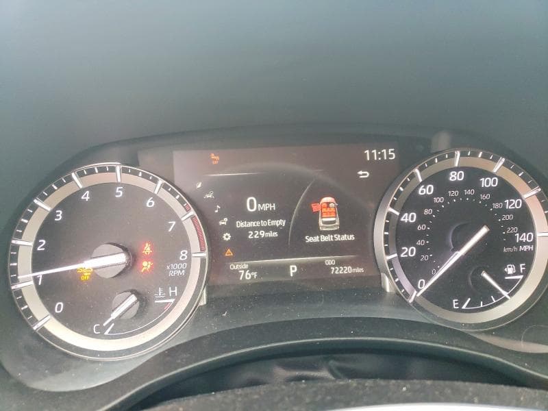 2022 TOYOTA HIGHLANDER XLE 9