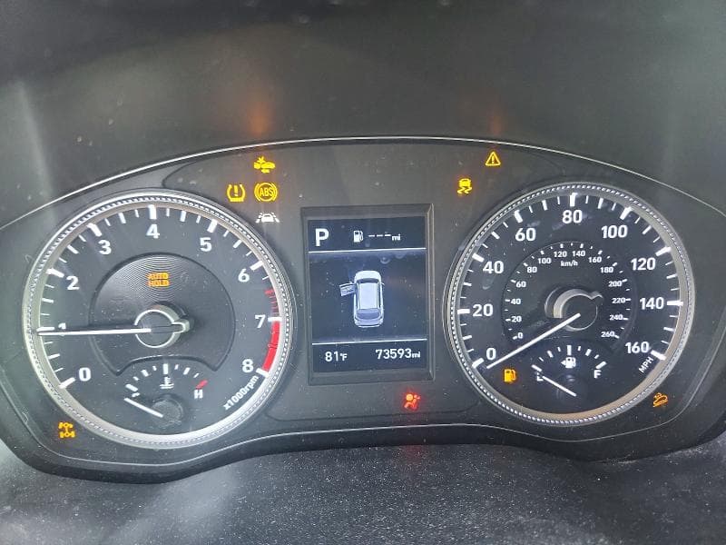 2020 HYUNDAI SANTA FE SE 9