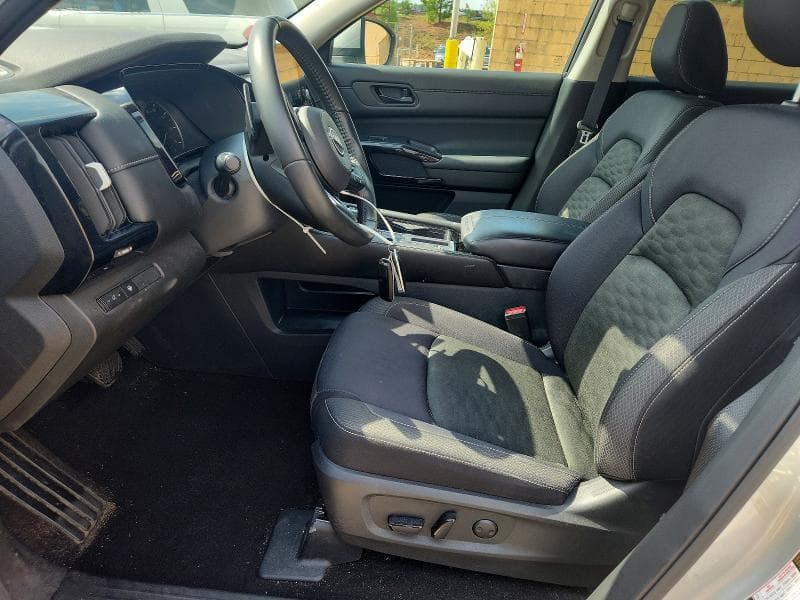 2024 NISSAN PATHFINDER SV 7