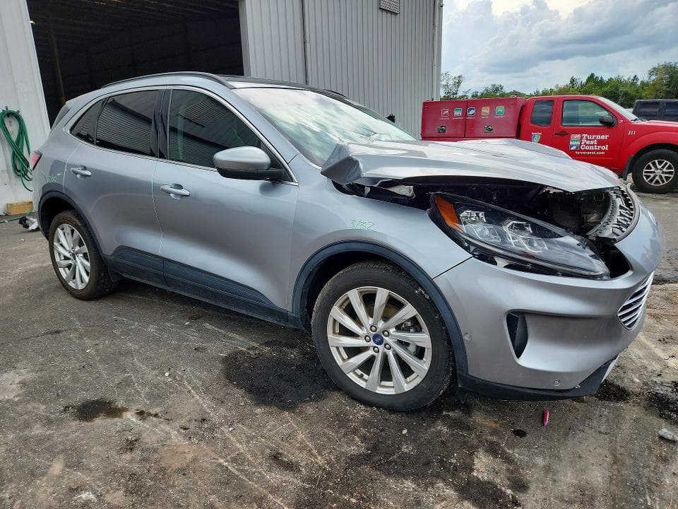 2021 FORD ESCAPE TITANIUM 4