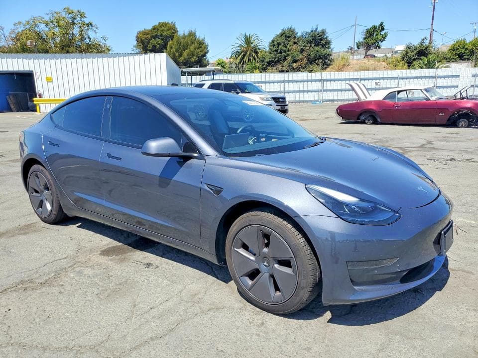 2023 TESLA MODEL 3 4