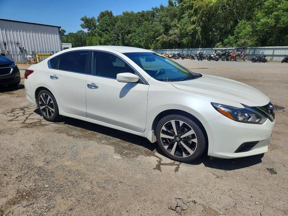 2018 NISSAN ALTIMA 2.5 SR 4