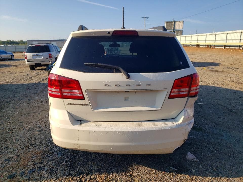 2019 DODGE JOURNEY SE 6