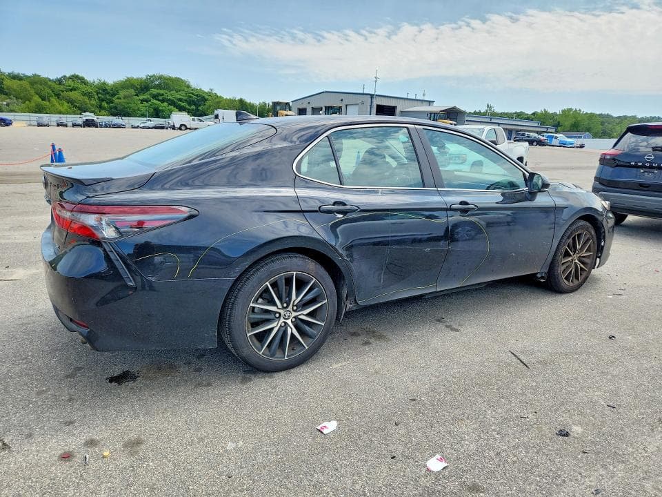 2023 TOYOTA CAMRY SE 3