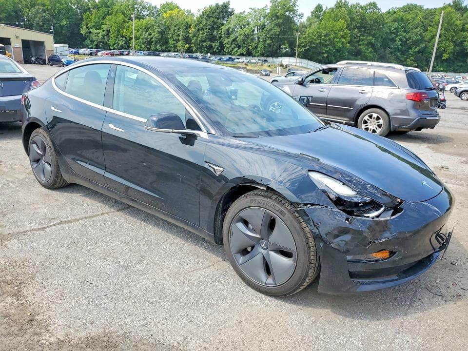 2019 TESLA MODEL 3 4
