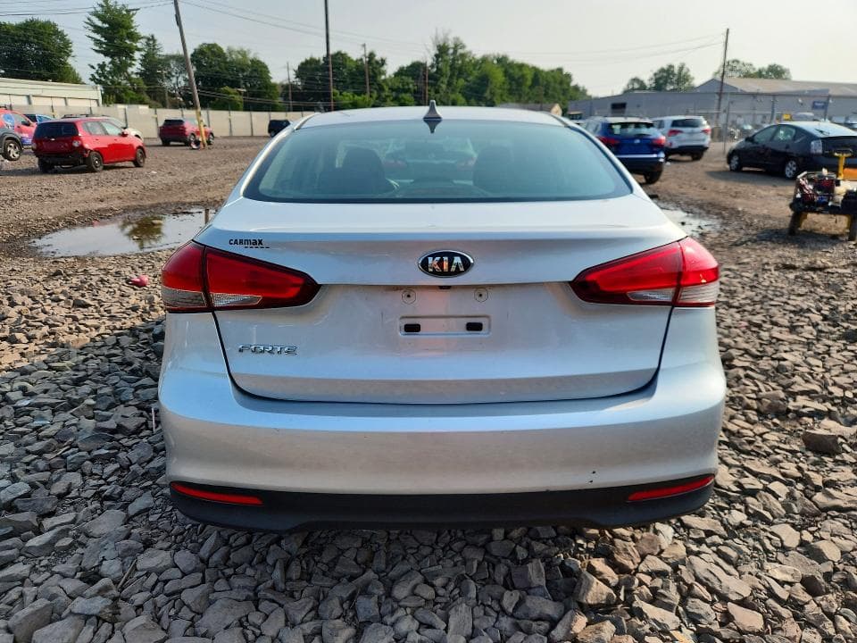 2018 KIA FORTE LX 6