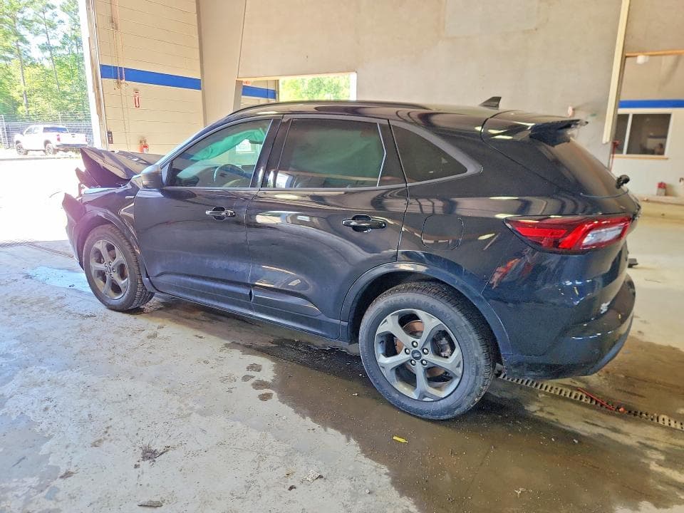 2024 FORD ESCAPE ST LINE 2