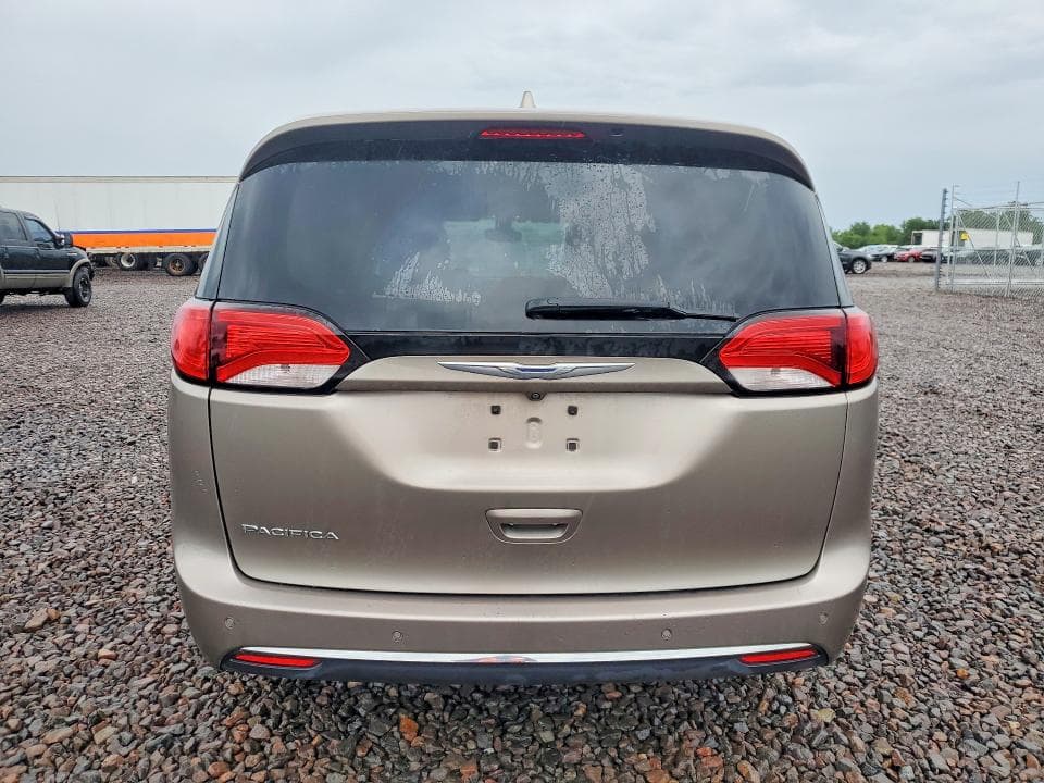 2017 CHRYSLER PACIFICA TOURING L PLUS 6