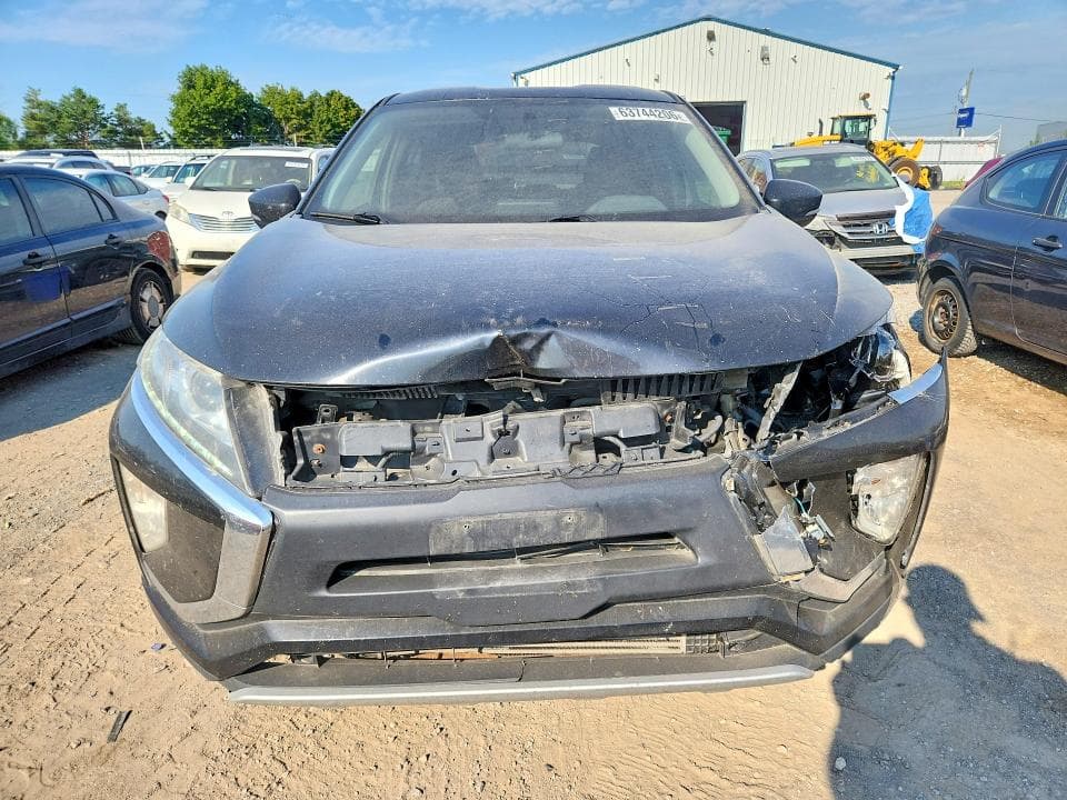2019 MITSUBISHI ECLIPSE CROSS ES 5