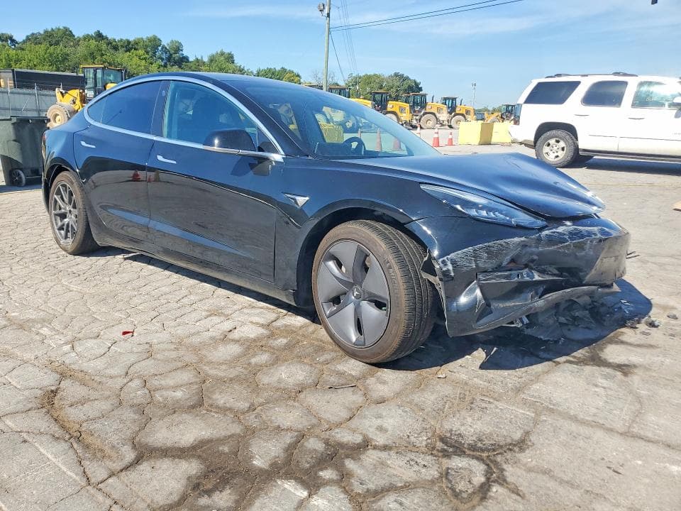 2019 TESLA MODEL 3 4