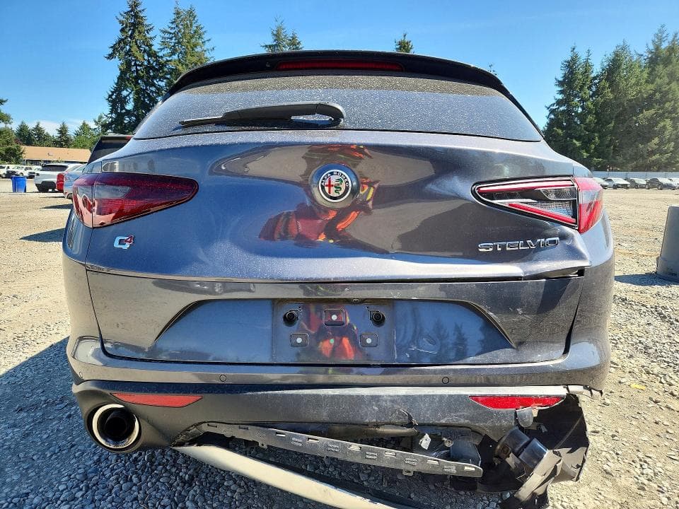 2018 ALFA ROMEO STELVIO TI 6