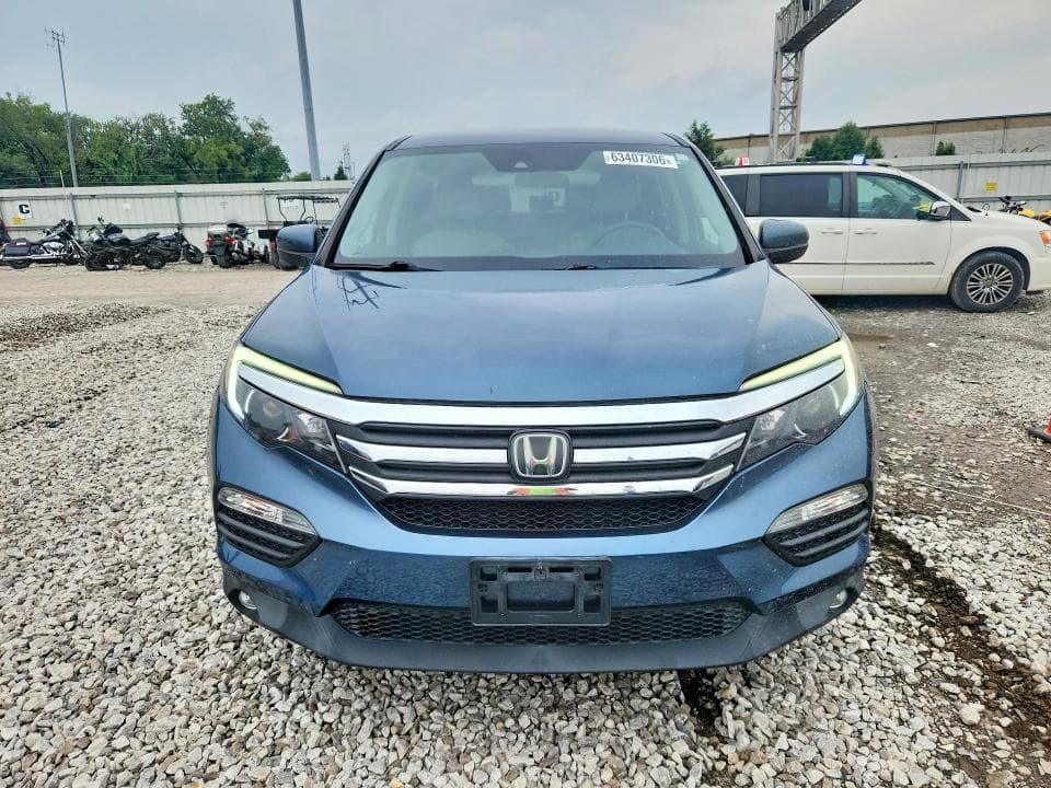 2017 HONDA PILOT EX 5