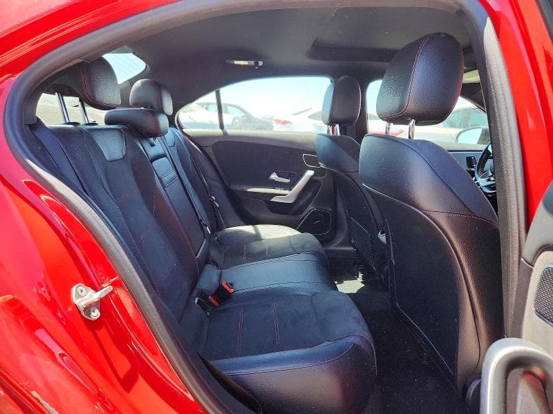 2019 MERCEDES-BENZ A 220 10