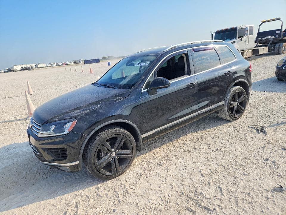 2017 VOLKSWAGEN TOUAREG EXECUTIVE - 1