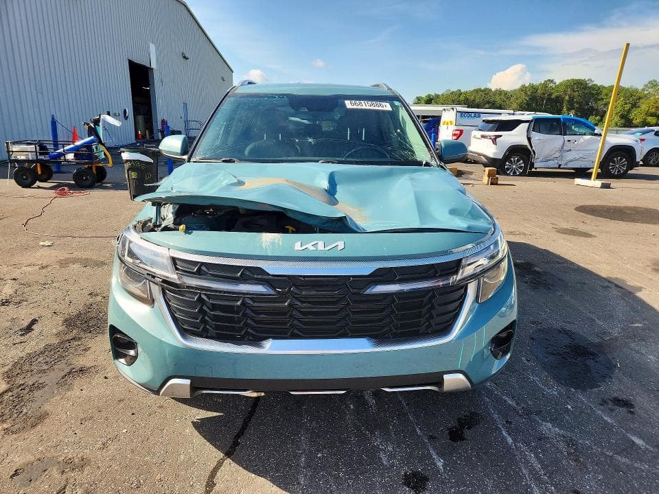 2024 KIA SELTOS EX 5