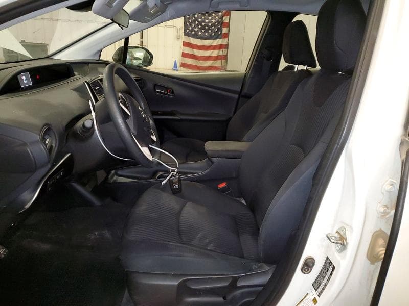 2018 TOYOTA PRIUS TWO 7