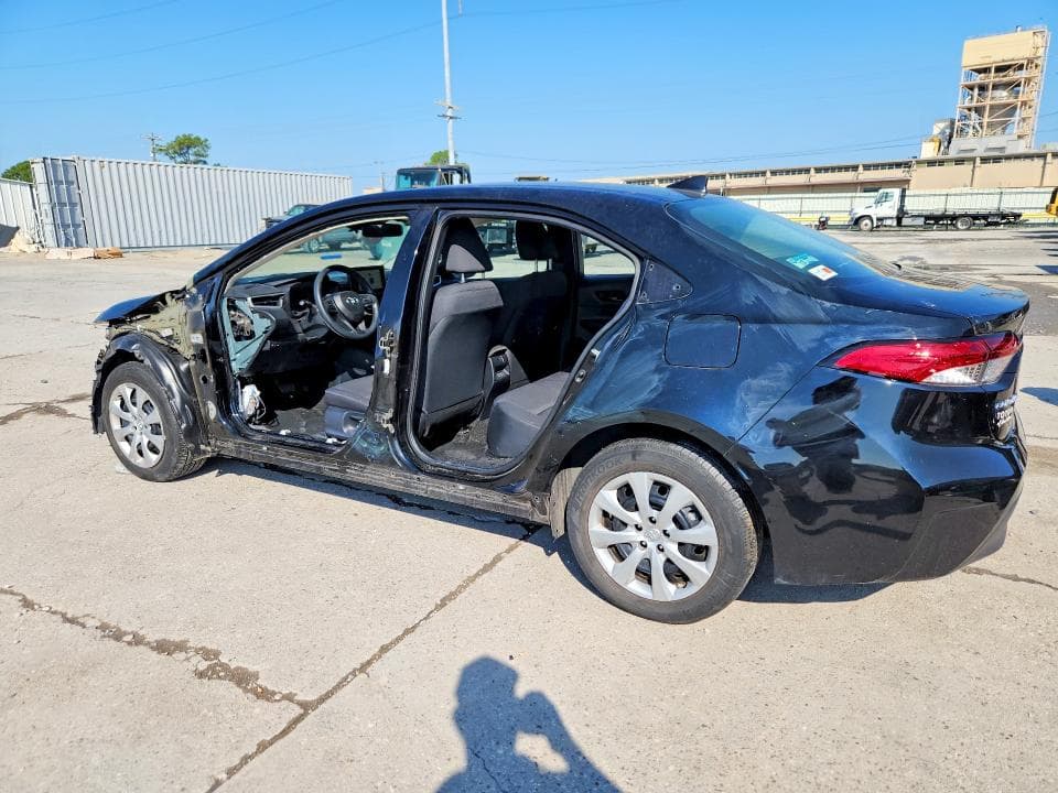2023 TOYOTA COROLLA LE 2