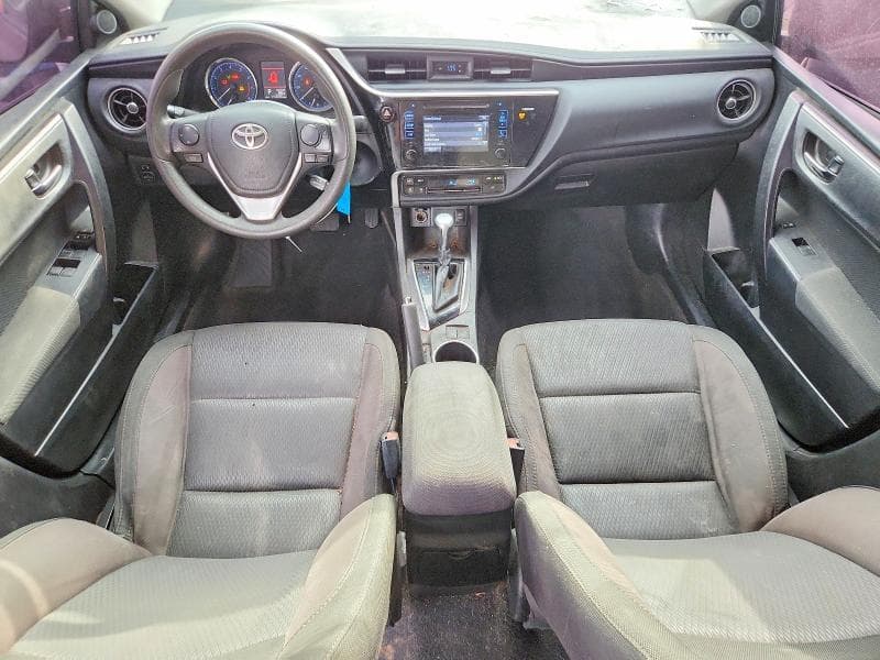 2017 TOYOTA COROLLA LE 8