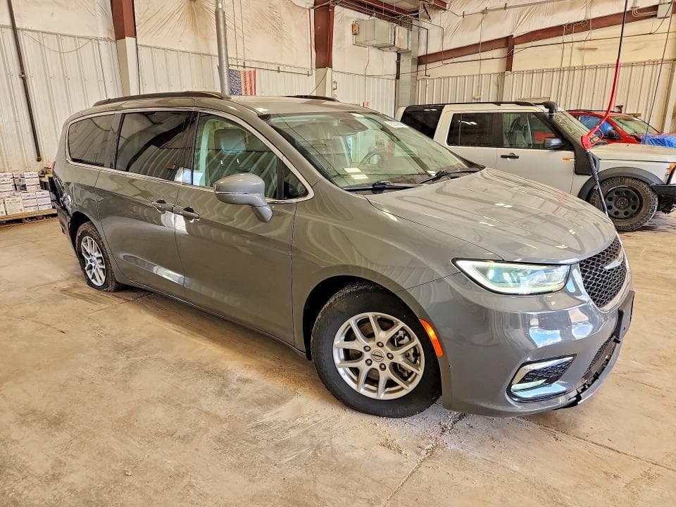 2022 CHRYSLER PACIFICA TOURING L 4