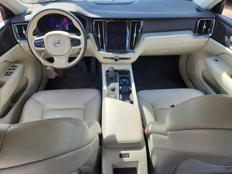 2024 VOLVO S60 PLUS 8