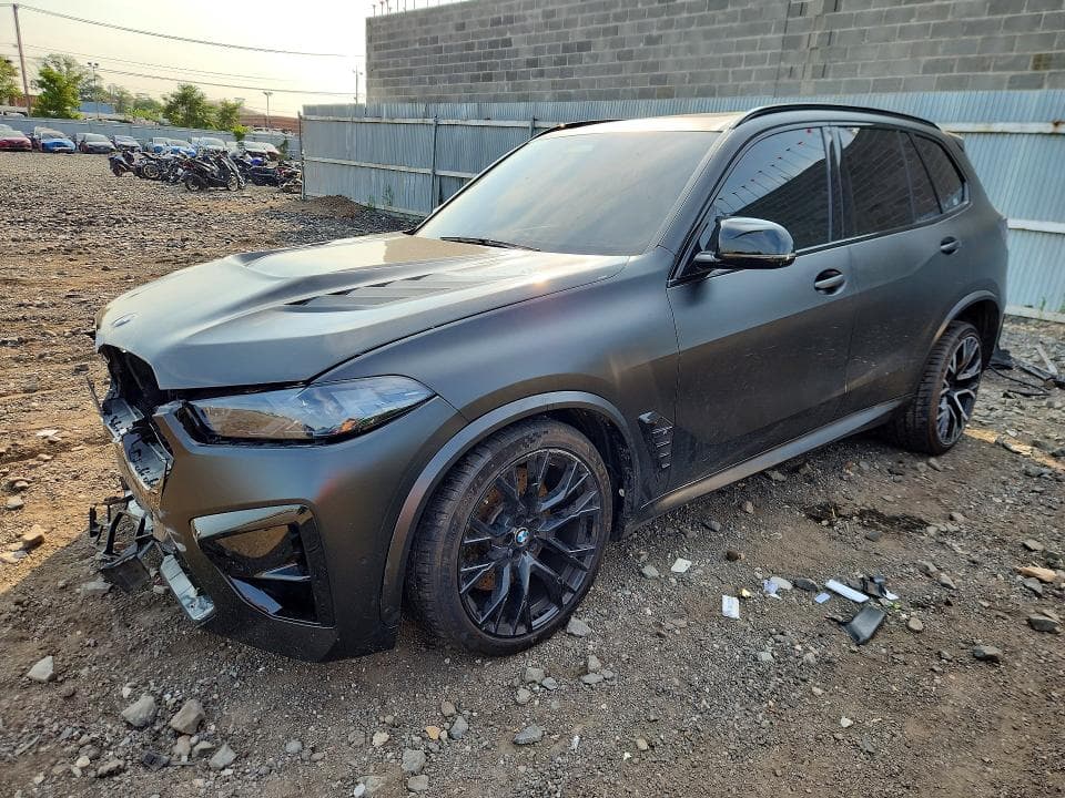 2024 BMW X5 M COMPETITION - 1
