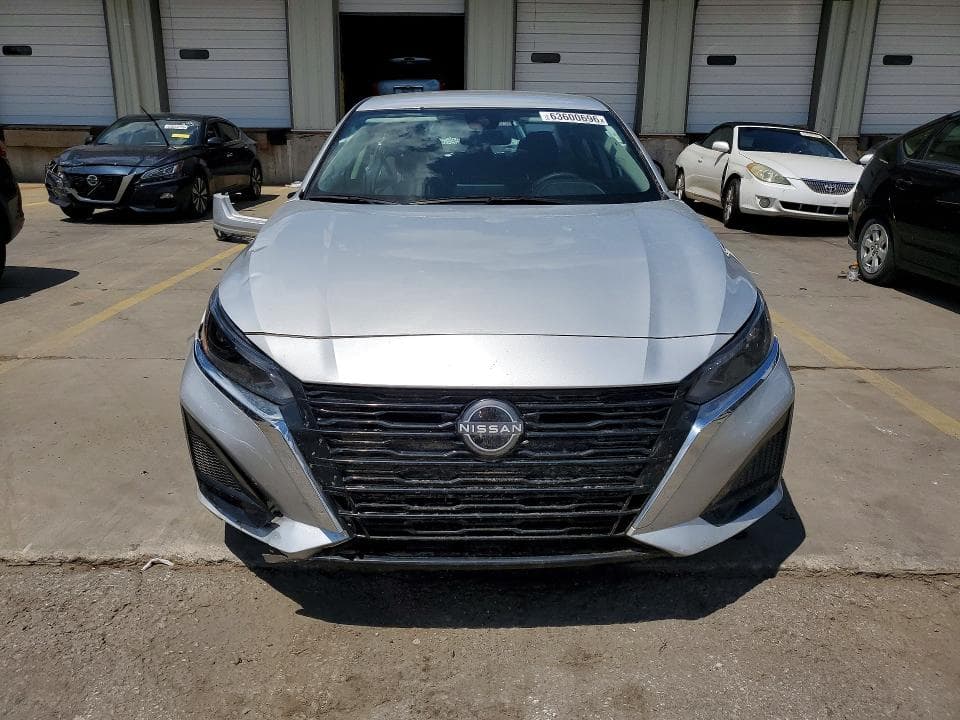 2025 NISSAN ALTIMA SV 5