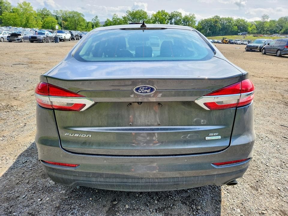 2020 FORD FUSION SE 6