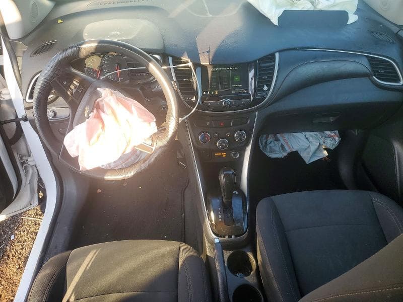 2019 CHEVROLET TRAX LS 8