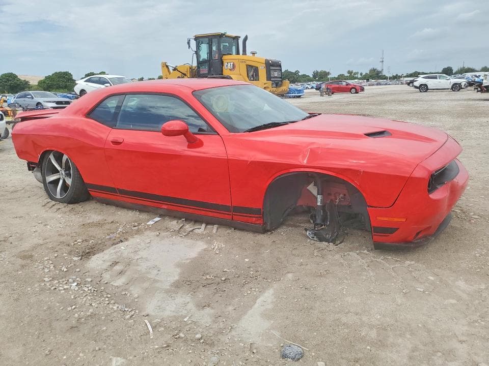 2019 DODGE CHALLENGER SXT 4