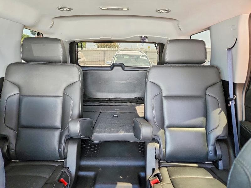 2017 GMC YUKON SLT 10