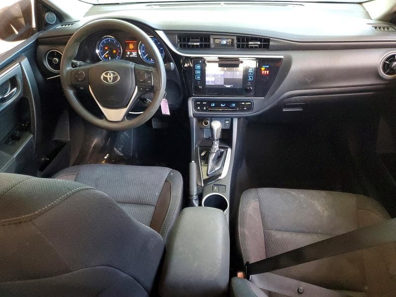 2018 TOYOTA COROLLA LE 8